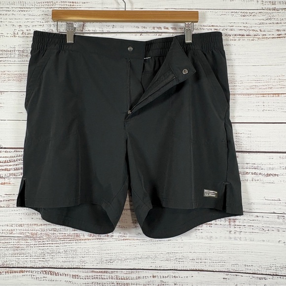 L.L. Bean Black UPF 50+ Stretch Board Shorts - Picture 5 of 13